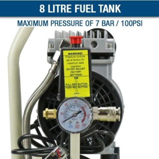 Image of the motor on top of the compressor. The text points out that it is 8 litre and reaches a maximum pressure of 7 bar.